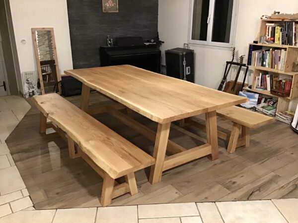 Table à manger en chêne massif – Image 5