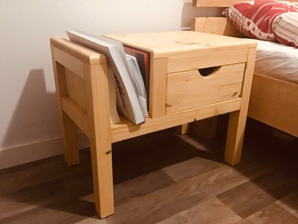 Table de chevet
